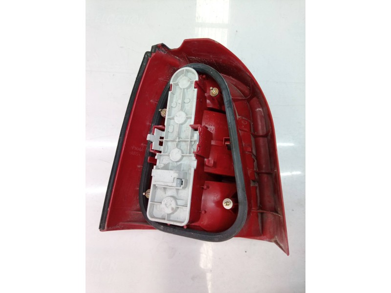 Recambio de piloto trasero derecho para audi rs4 avant (b5) rs4 referencia OEM IAM 8D9945096C 8D9945096C 8D9945096
