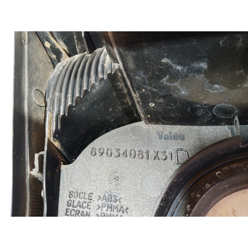 Recambio de piloto trasero derecho interior para citroën c5 berlina attraction referencia OEM IAM 89034081X31 89034081X31 890340