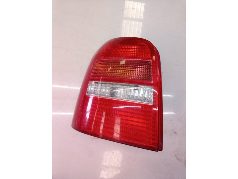 Recambio de piloto trasero izquierdo para audi rs4 avant (b5) rs4 referencia OEM IAM 8D9945095D 8D9945095D 8D9945095