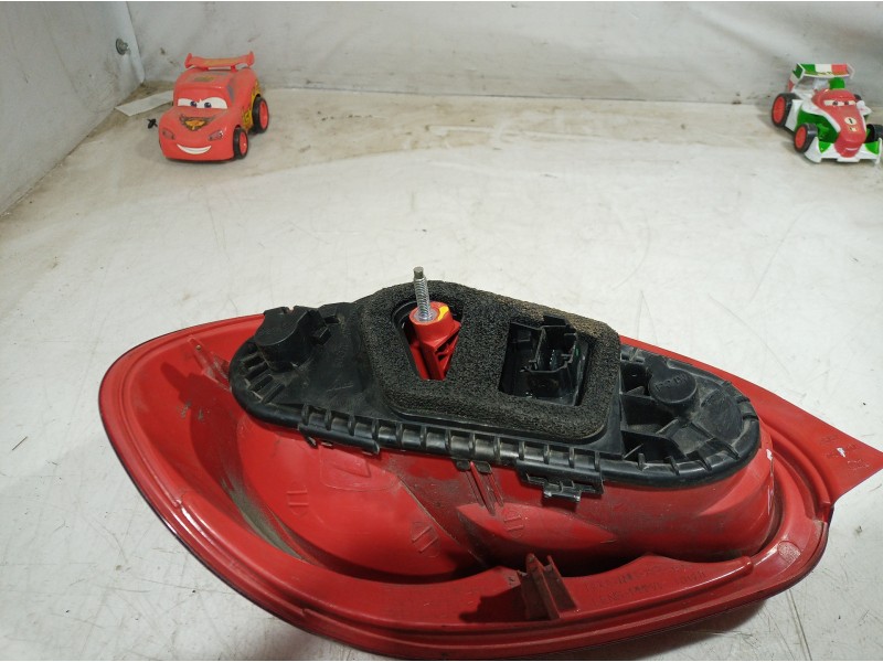 Recambio de piloto trasero derecho para toyota aygo (kgb/wnb) básico referencia OEM IAM   