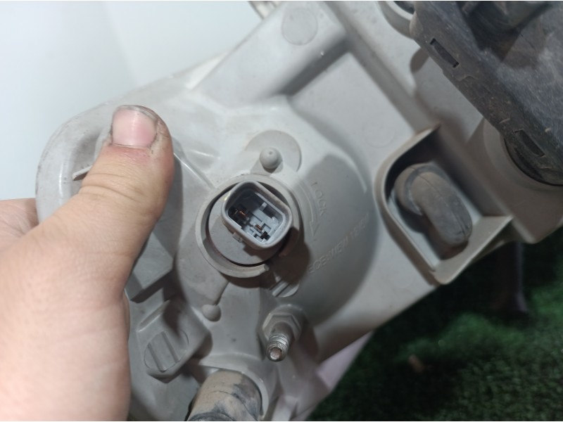 Recambio de faro izquierdo para chevrolet kalos 1.4 sx sport referencia OEM IAM 00002085 00002085 00002085