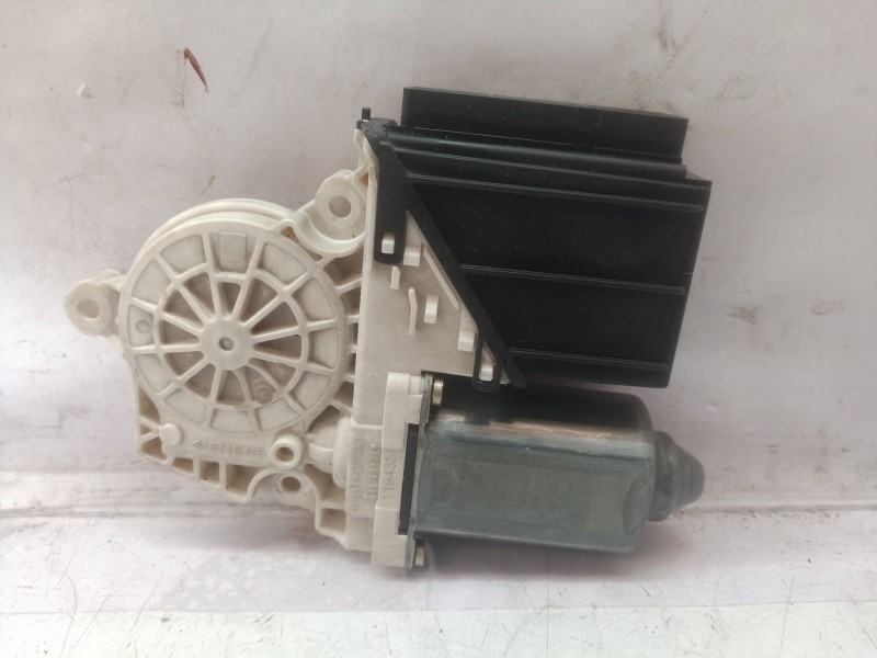 Recambio de motor elevalunas delantero izquierdo para seat ibiza (6l1) referencia OEM IAM 6L4837751CM 6L4837751 104379101