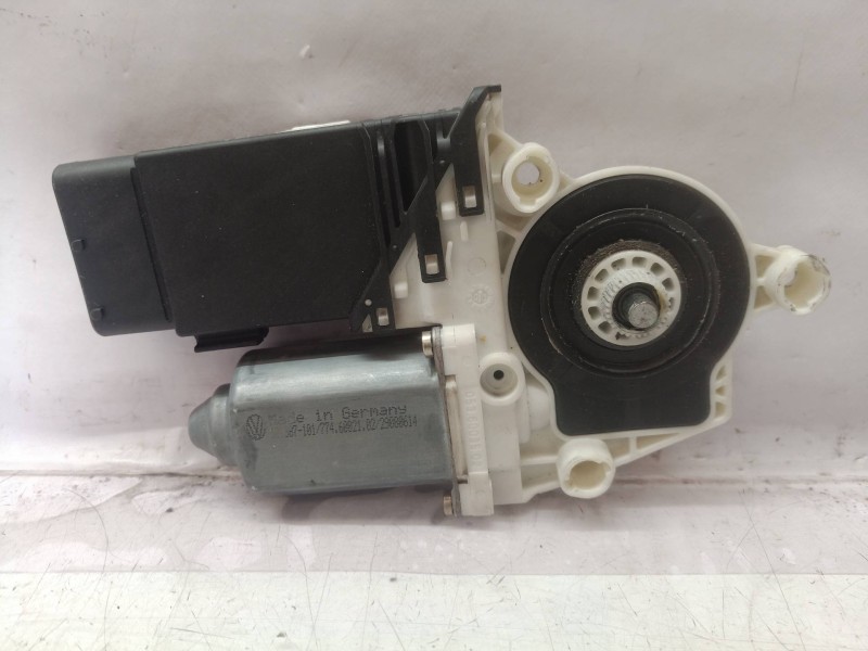 Recambio de motor elevalunas delantero izquierdo para seat toledo (1m2) referencia OEM IAM 1M0837755 1M0837755 9776101430203