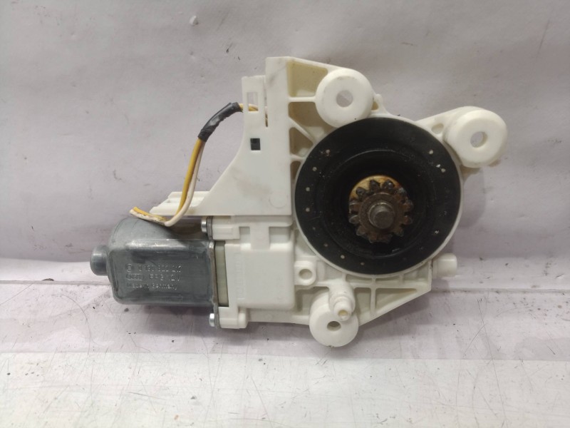 Recambio de motor elevalunas delantero izquierdo para ford focus berlina (cap) referencia OEM IAM 98456104 98456104 0130822217