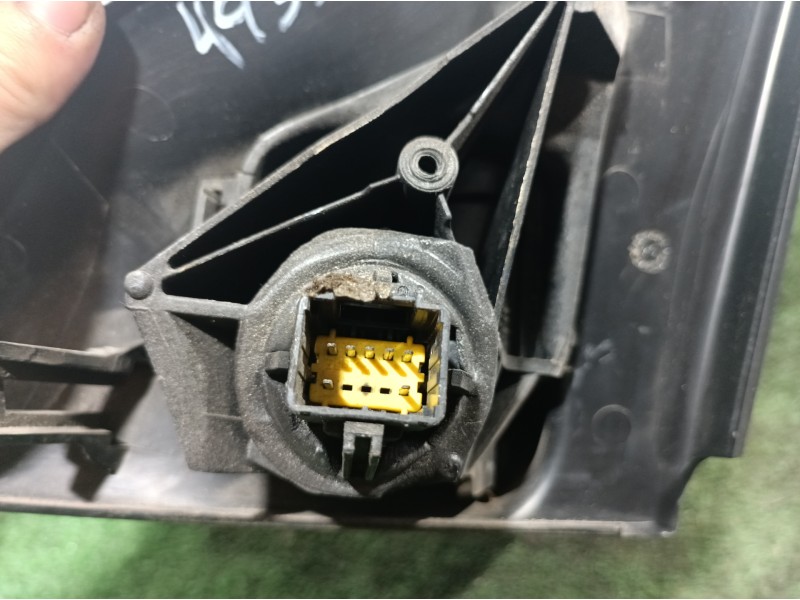 Recambio de retrovisor derecho para renault megane ii berlina 5p referencia OEM IAM 12353070  
