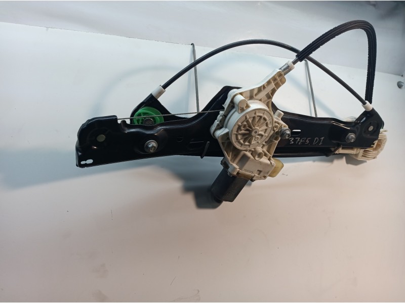 Recambio de elevalunas delantero izquierdo para bmw serie 3 berlina (e90) 325i referencia OEM IAM 7060265S 996624101 0130822226