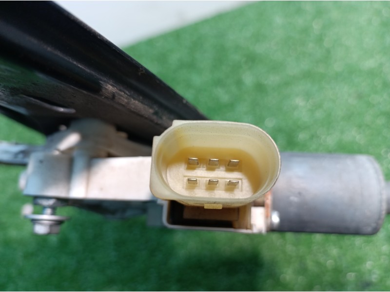 Recambio de elevalunas delantero izquierdo para bmw serie 3 berlina (e90) 325i referencia OEM IAM 7060265S 996624101 0130822226