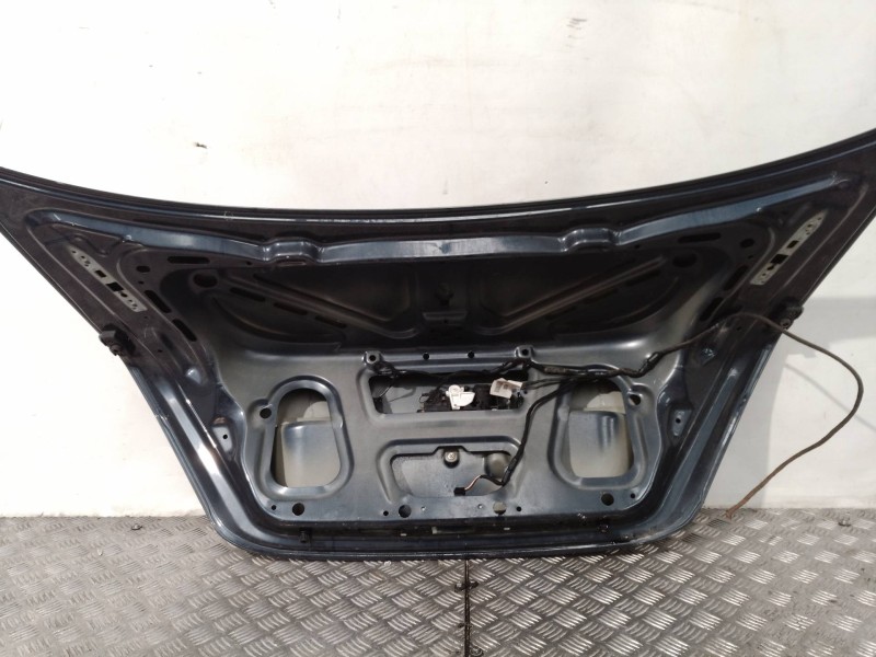 Recambio de tapa maletero para mercedes-benz clase c (w203) berlina referencia OEM IAM   