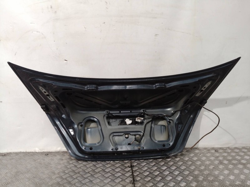 Recambio de tapa maletero para mercedes-benz clase c (w203) berlina referencia OEM IAM   