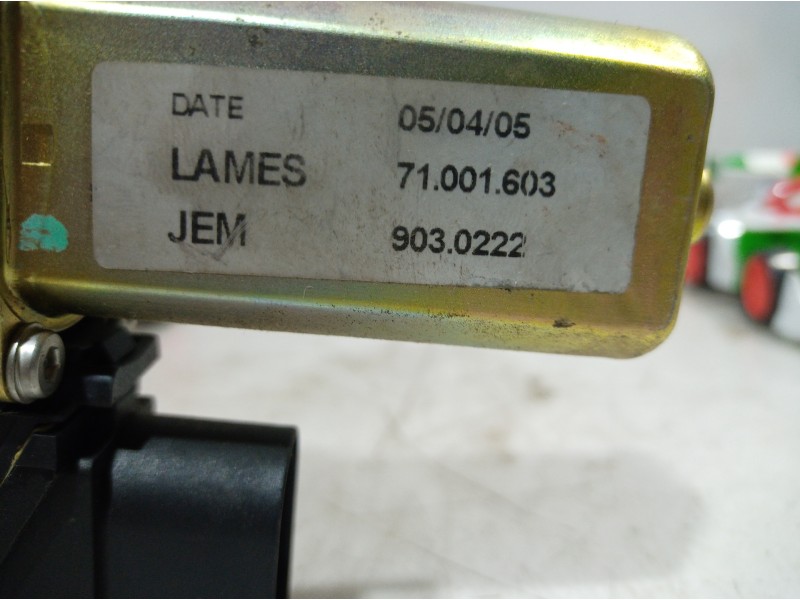 Recambio de motor elevalunas trasero derecho para bmw serie 3 berlina (e90) 325i referencia OEM IAM 9030222 9030222 9030222