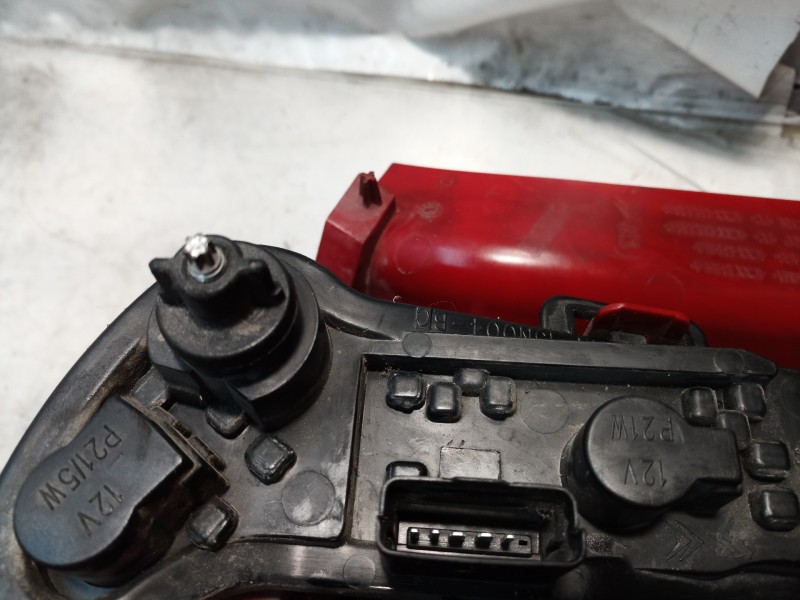 Recambio de piloto trasero izquierdo para citroën c4 coupe 1.4 16v referencia OEM IAM 9646801777 9646801777 9646801777