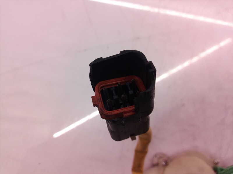 Recambio de cerradura puerta trasera izquierda para kia sorento 2.5 crdi concept referencia OEM IAM   