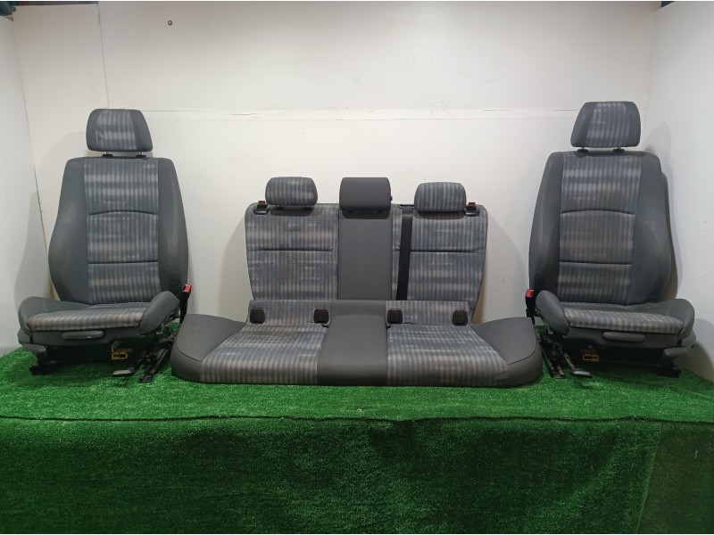 Recambio de juego asientos completo para bmw serie 1 berlina (e81/e87) 118d referencia OEM IAM   
