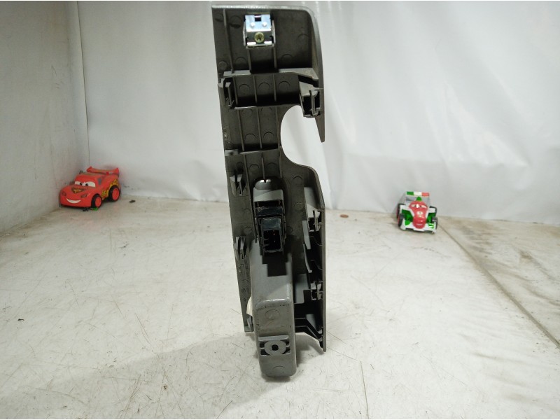 Recambio de mando elevalunas delantero derecho para kia sorento 2.5 crdi concept referencia OEM IAM 478510 478510 478510