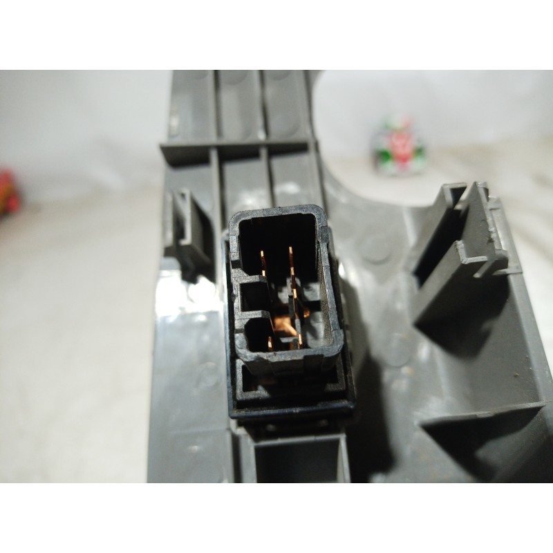 Recambio de mando elevalunas delantero derecho para kia sorento 2.5 crdi concept referencia OEM IAM 478510 478510 478510