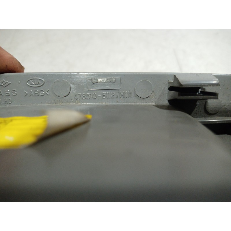 Recambio de mando elevalunas delantero derecho para kia sorento 2.5 crdi concept referencia OEM IAM 478510 478510 478510