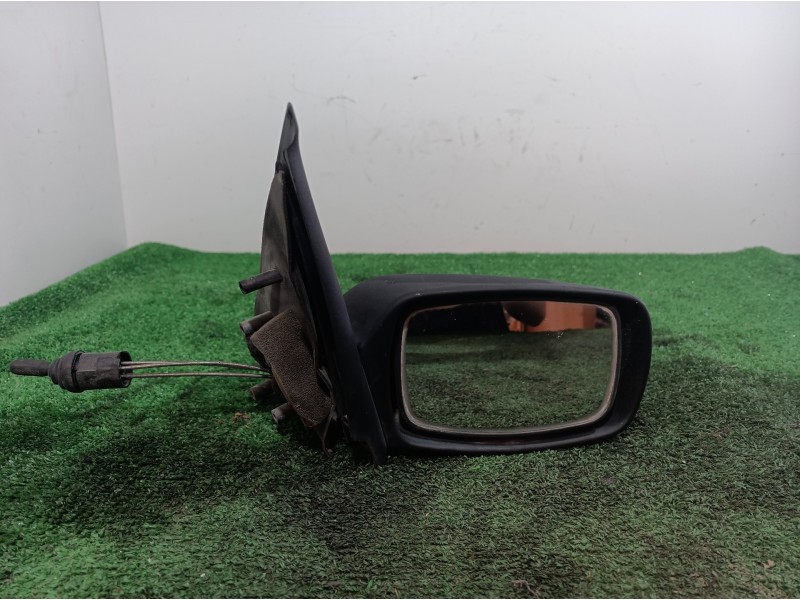 Recambio de retrovisor derecho para ford fiesta berlina básico referencia OEM IAM 3004504 3004504 3004504