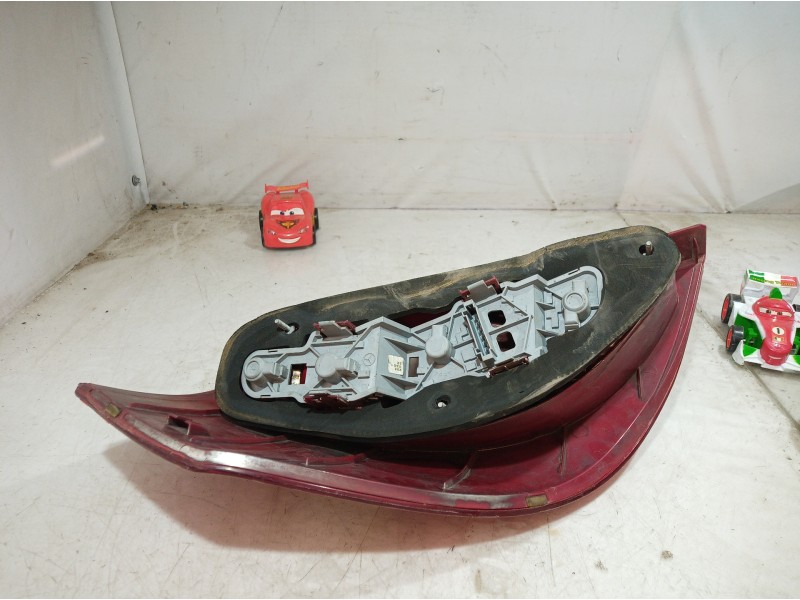 Recambio de piloto trasero derecho para mercedes-benz clase a (w169) referencia OEM IAM 084401930R 084401930R 084401930