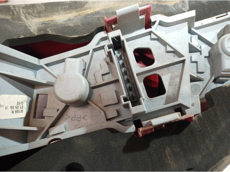 Recambio de piloto trasero derecho para mercedes-benz clase a (w169) referencia OEM IAM 084401930R 084401930R 084401930