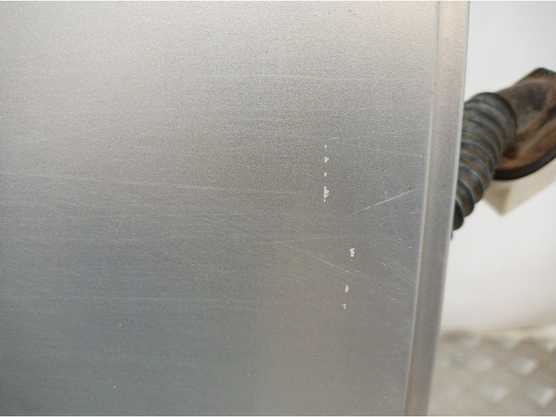 Recambio de puerta trasera derecha para kia sorento 2.5 crdi concept referencia OEM IAM   