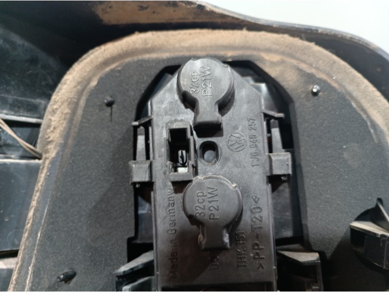 Recambio de piloto trasero derecho para volkswagen golf iv berlina (1j1) referencia OEM IAM 1J6945112S 1J6945112S 1J6945112