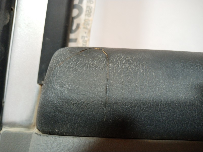 Recambio de puerta trasera derecha para kia sorento 2.5 crdi concept referencia OEM IAM   