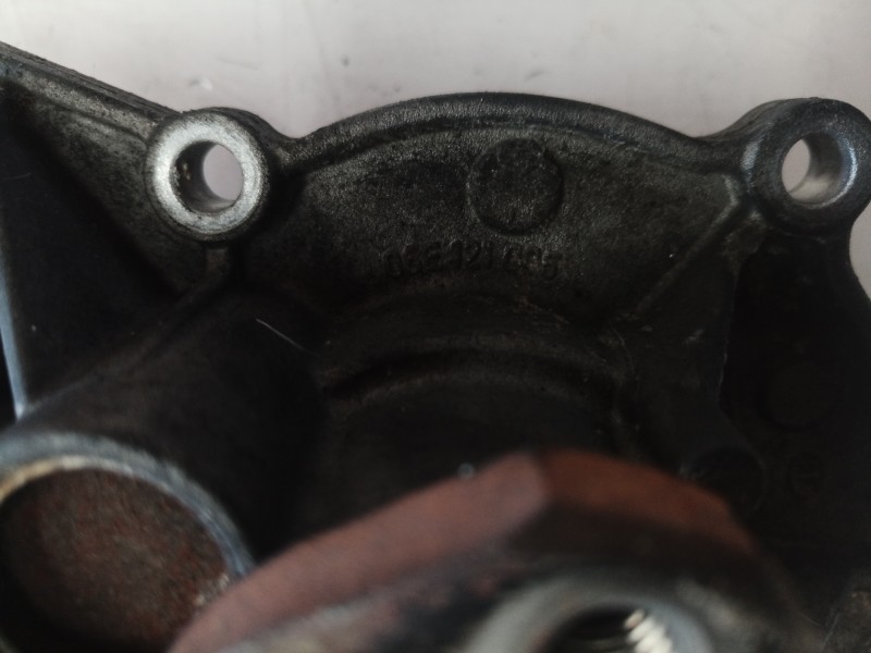 Recambio de bomba agua para audi q7 (4l) 4l/xbunq1 referencia OEM IAM 06E121005 06E121005 06E121005