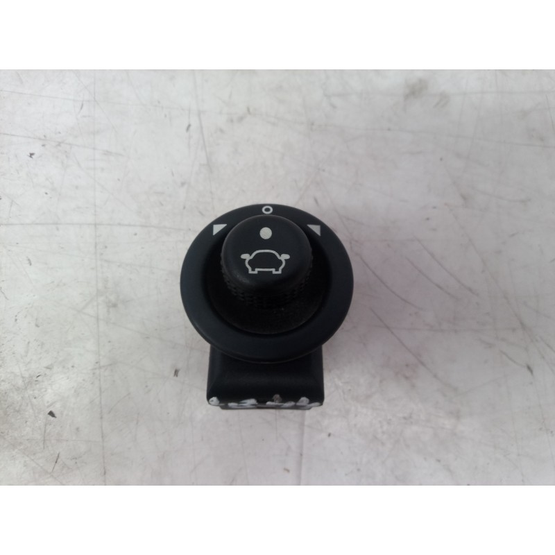 Recambio de interruptor para ford fusion (cbk) ambiente referencia OEM IAM 93BG17B676 93BG17B676 93BG17B676