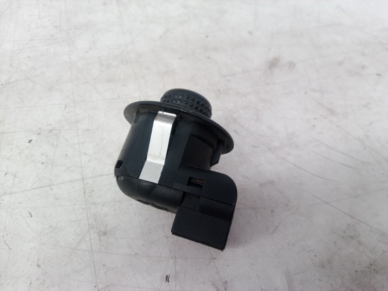 Recambio de interruptor para ford fusion (cbk) ambiente referencia OEM IAM 93BG17B676 93BG17B676 93BG17B676