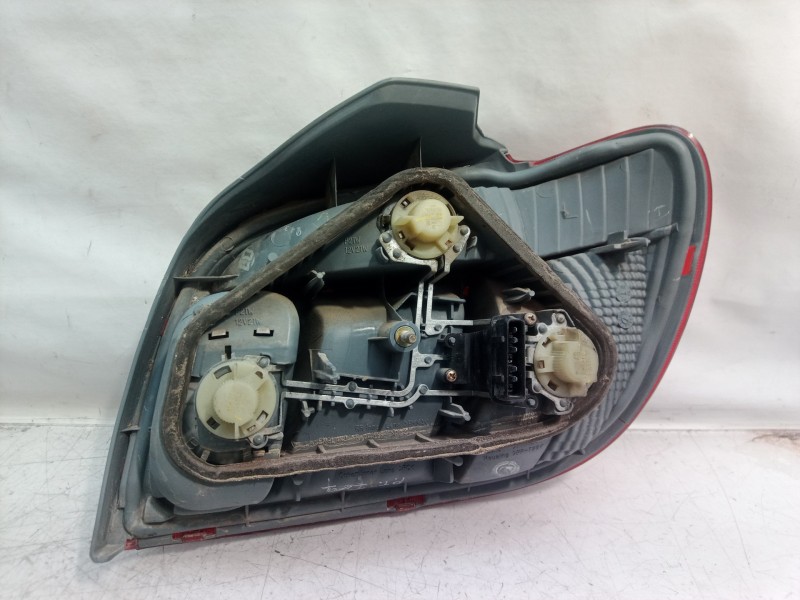 Recambio de piloto trasero izquierdo para toyota yaris (ncp1/nlp1/scp1) 1.0 linea luna referencia OEM IAM   