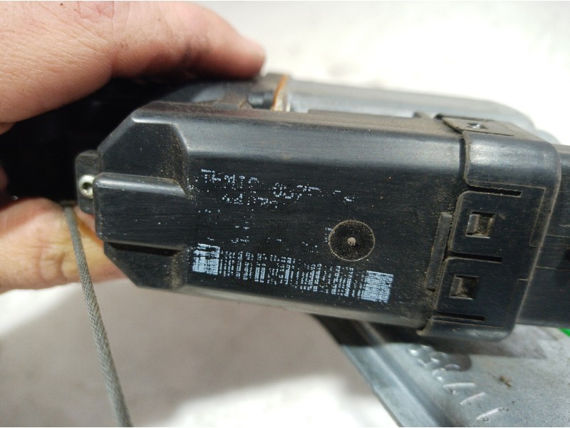 Recambio de elevalunas delantero derecho para renault scenic ii emotion referencia OEM IAM 440726 440726 440726