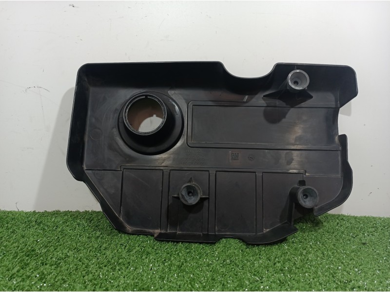 Recambio de tapa motor para opel astra h berlina referencia OEM IAM 330188061 330188061 330188061