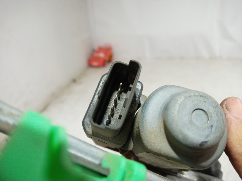 Recambio de elevalunas delantero derecho para renault scenic ii emotion referencia OEM IAM 440726 440726 440726