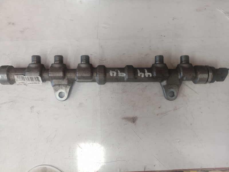 Recambio de rampa inyectora para fiat doblo active referencia OEM IAM S/REF  