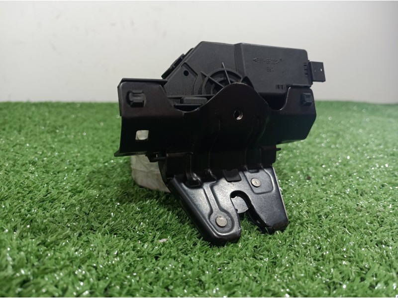 Recambio de cerradura maletero / porton para bmw serie 3 berlina (e46) referencia OEM IAM 8196401 8196401 8196401