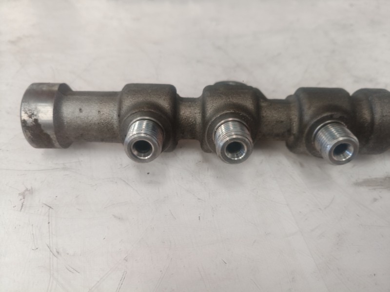 Recambio de rampa inyectora para fiat doblo active referencia OEM IAM S/REF  