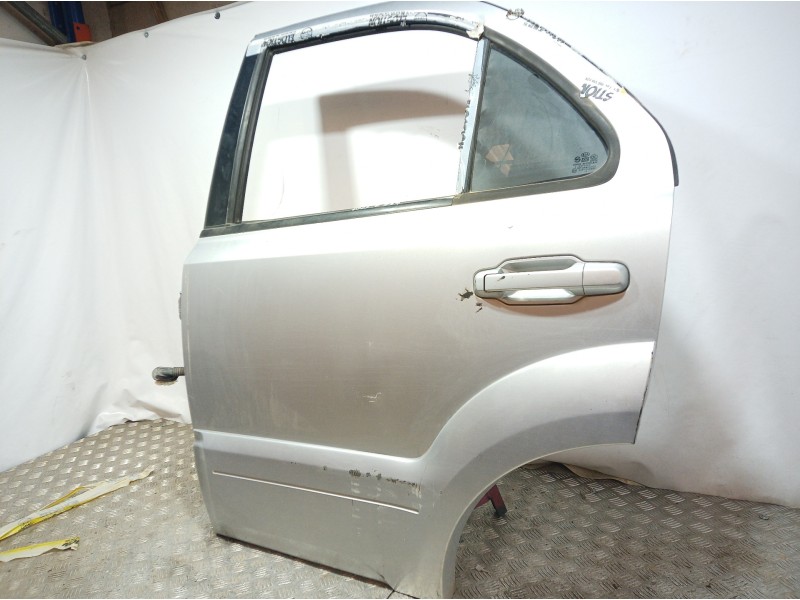 Recambio de puerta trasera izquierda para kia sorento 2.5 crdi concept referencia OEM IAM   