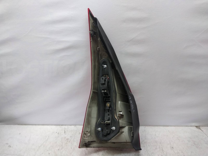 Recambio de piloto trasero derecho para renault megane ii familiar 1.5 dci diesel referencia OEM IAM 8200417351 8200417351 82004