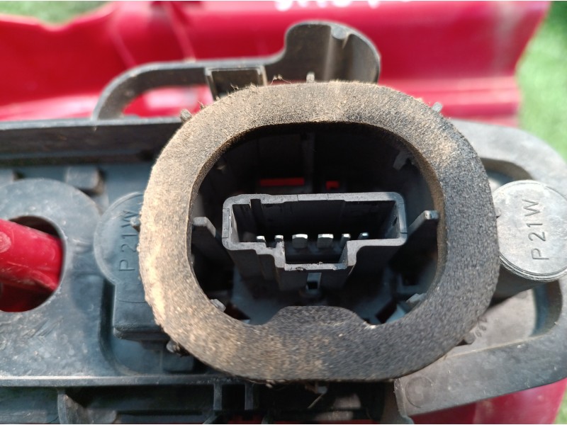 Recambio de piloto trasero derecho para citroën c2 audace referencia OEM IAM 968028368000 VP3CKX 13404BA