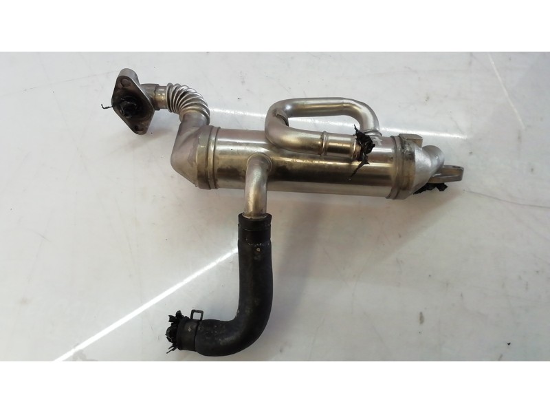 Recambio de valvula egr para kia sorento 2.5 crdi concept referencia OEM IAM 4A470 4A470 4A470