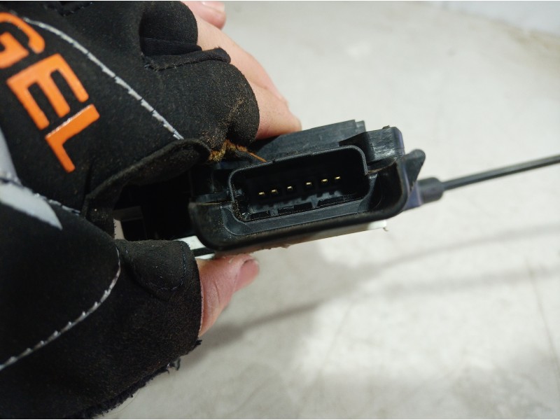 Recambio de cerradura puerta delantera derecha para citroën c4 picasso exclusive referencia OEM IAM 24099816 24099816 24099816