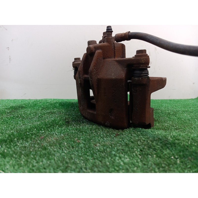 Recambio de pinza freno delantera izquierda para toyota corolla (e12) referencia OEM IAM 26937D 26937D 26937