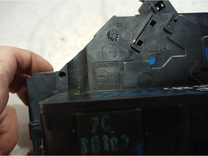 Recambio de cerradura puerta trasera derecha para citroën c4 picasso exclusive referencia OEM IAM 24097816 24097816 24097816