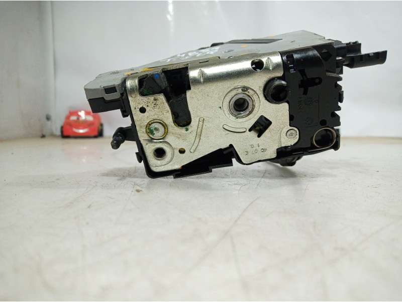 Recambio de cerradura puerta trasera izquierda para citroën c4 picasso exclusive referencia OEM IAM 24087816 24087816 24087816