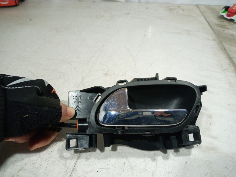 Recambio de cerradura puerta trasera izquierda para citroën c4 picasso exclusive referencia OEM IAM 24087816 24087816 24087816