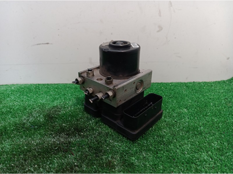 Recambio de abs para ford focus berlina (cap) ambiente (d) referencia OEM IAM 3M512M110JA 3M512M110JA 3M512M110