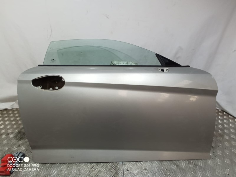 Recambio de puerta delantera derecha para hyundai coupe (gk) 1.6 fx referencia OEM IAM    Recambio de puerta delantera derecha para hyundai coupe (gk) 1.6 fx referencia OEM IAM