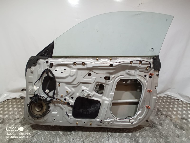 Recambio de puerta delantera derecha para hyundai coupe (gk) 1.6 fx referencia OEM IAM    Recambio de puerta delantera derecha para hyundai coupe (gk) 1.6 fx referencia OEM IAM