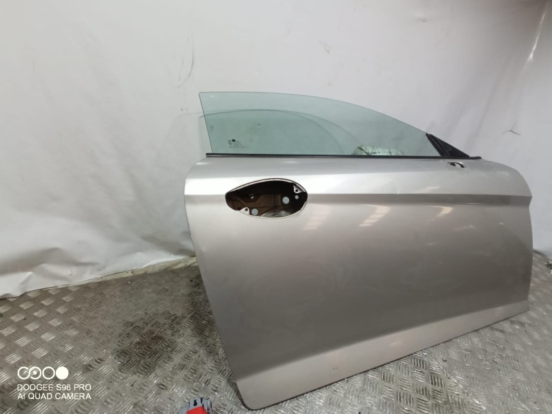 Recambio de puerta delantera derecha para hyundai coupe (gk) 1.6 fx referencia OEM IAM    Recambio de puerta delantera derecha para hyundai coupe (gk) 1.6 fx referencia OEM IAM