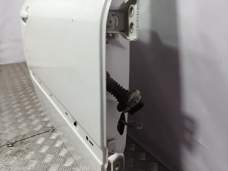 Recambio de puerta trasera derecha para peugeot 206 4-trg. referencia OEM IAM   